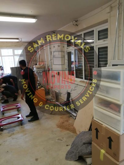 REMOVAL_COMPANY_LONDON_1